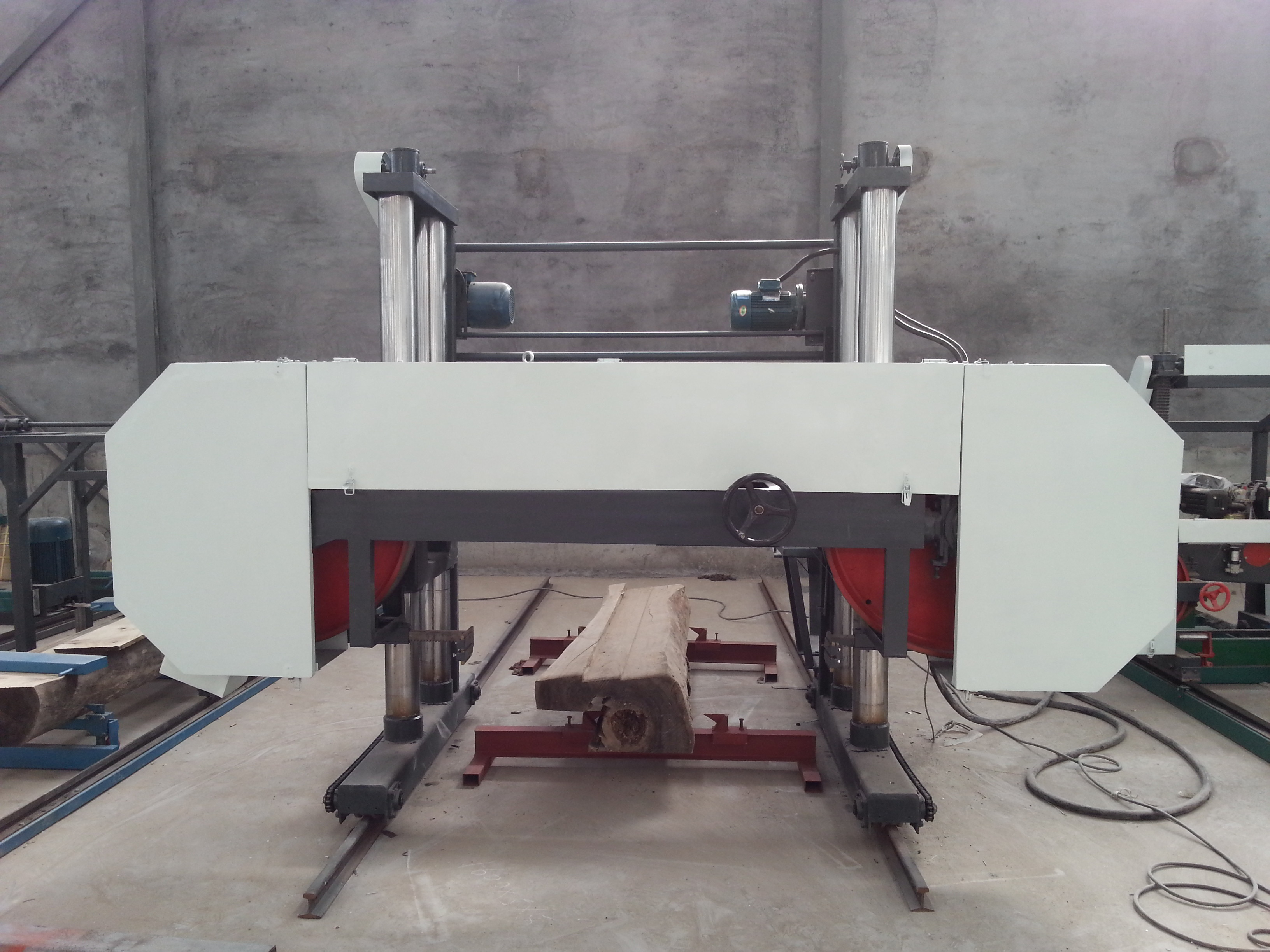 Large Band Saw For Sale Hard Timber Cutting Band Saw Machine Horizontal