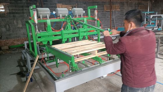 Pallet Nailing Machine, Automatic Wood Pallet Making Machine for American tray