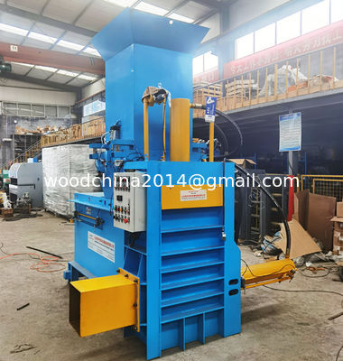 Wood Shaving Press Baling Sawdust Baler Machine , Sawdust Shaving Bagging Machine