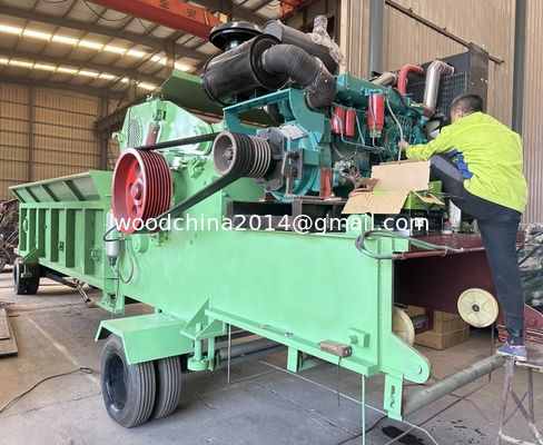 Biomass Wood Chips Crusher / Large Capacity Diesel Wood Chipper Machine/ Forest Log Chipper