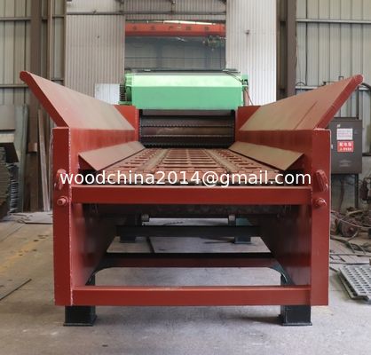 Industrial Diesel Wood Crusher Wood Chipper Shredder With Mobile Wheels
