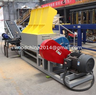Compact Wood Pallet Grinding Machine Pallet Chipper With Magnet For Household Industry