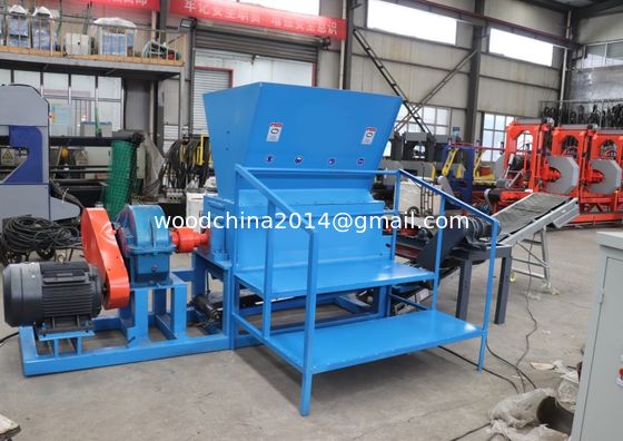 Compact Wood Pallet Grinding Machine Pallet Chipper With Magnet For Household Industry