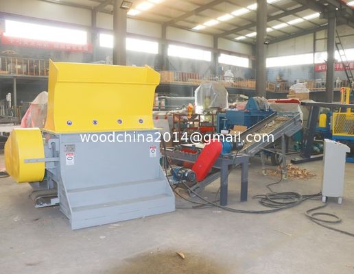 Compact Wood Pallet Grinding Machine Pallet Chipper With Magnet For Household Industry