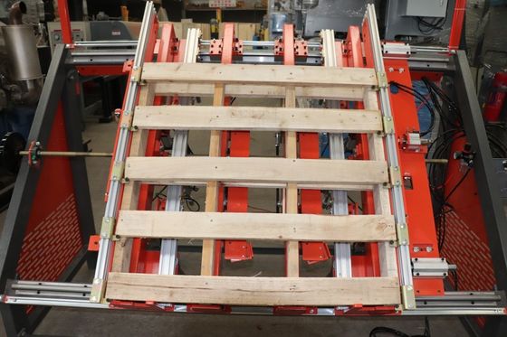 Pneumatic Pallet Nailing Table, Stringer Wood Pallet Nailing Machine, Pallet Making Machine