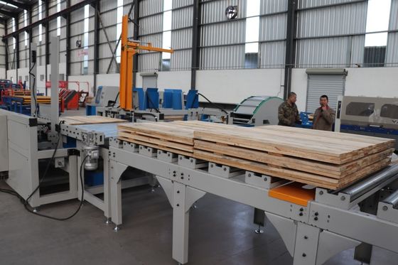 Fully Automatic Stacker Wood Timber Stacking Machine For Wood Length Customized