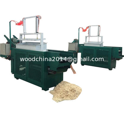 Automatic wood shaving machine for animal bedding / Hydraulic Vertical Metering Baler for sale
